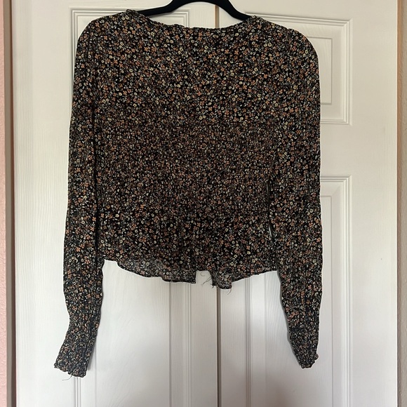 Oliveaceous top - Picture 3 of 6